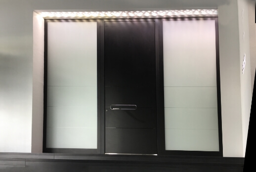Schöne Türen für ein neues Haus